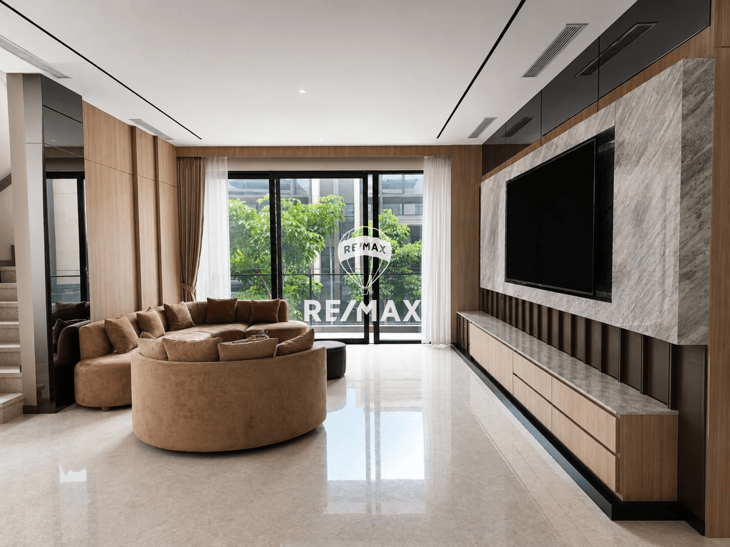 Dijual Rumah Mewah Zora Kanade Fully Furnished Exclusive - BSD Tangerang